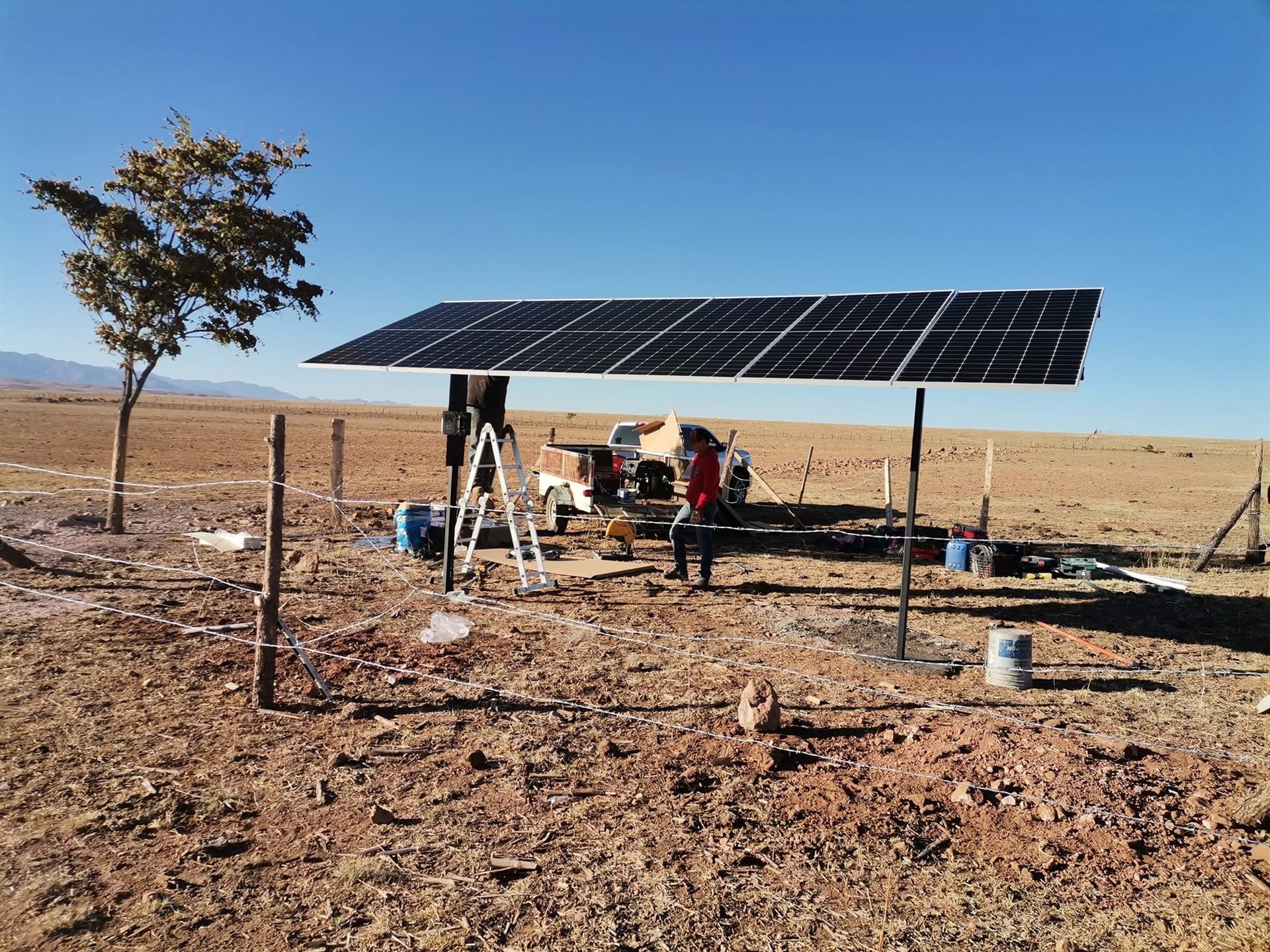 Arreglo fotovoltaico BOSOL en pleno llano