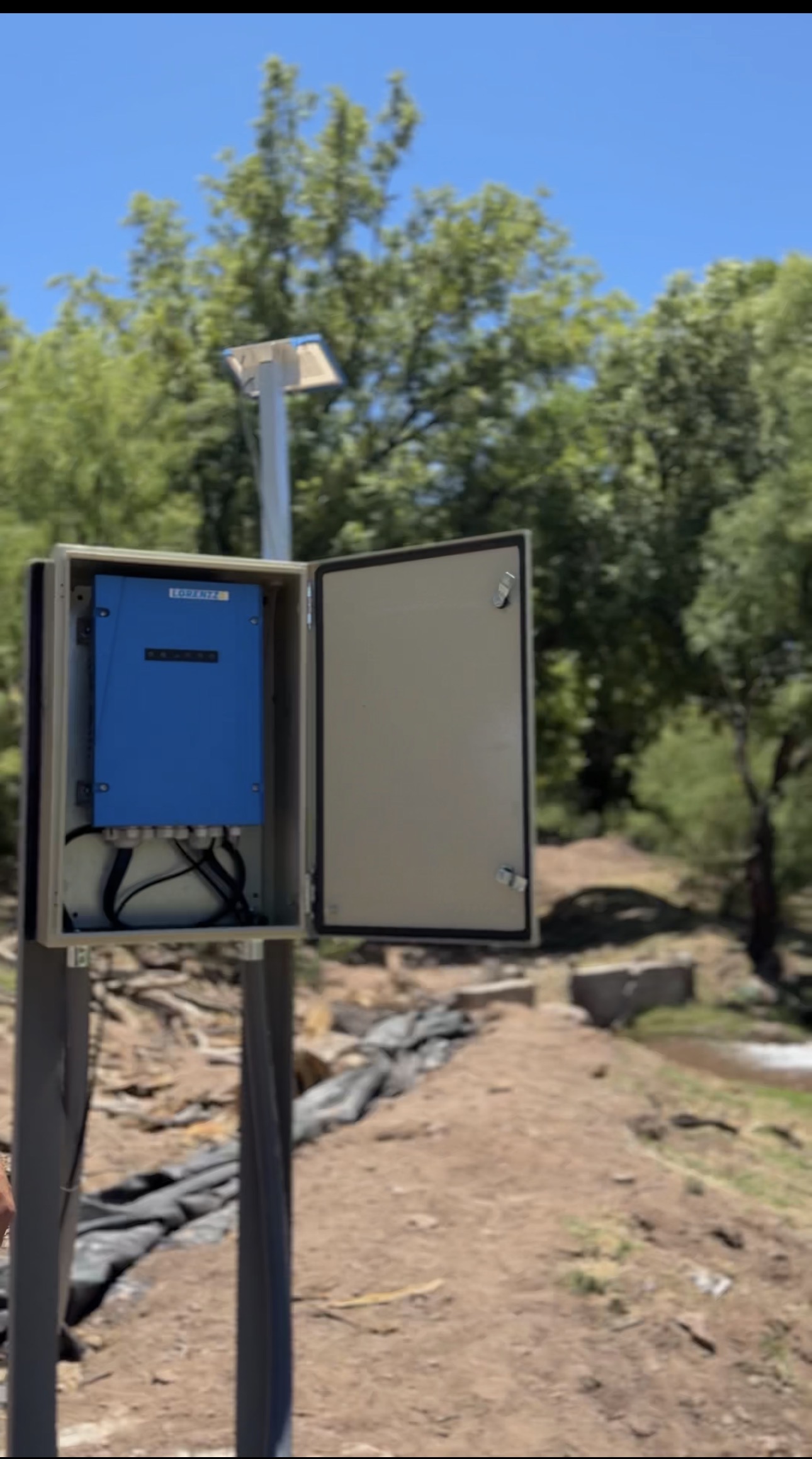 Sistema de bombeo solar con controlador LORENTZ terminado y operando en Buenaventura, Las Bocas, Chihuahua